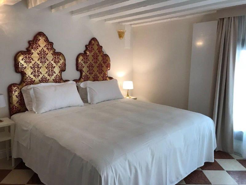 Suites Alla Maddalena - Oda