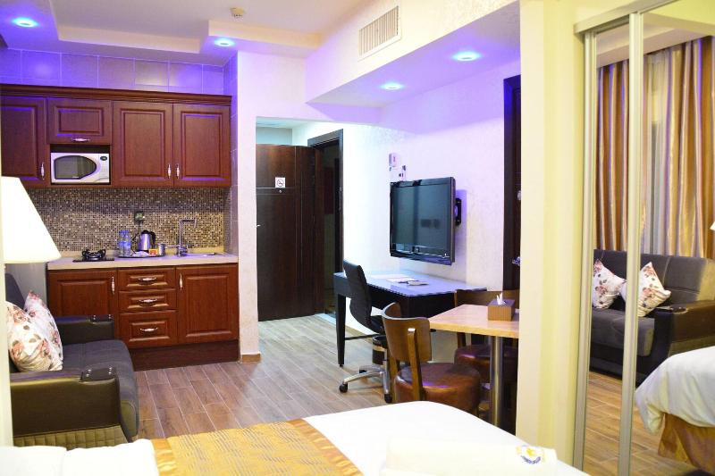 Al Jamal Hotel - Oda