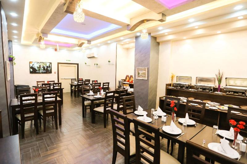 7Boys Hotel - Restoran