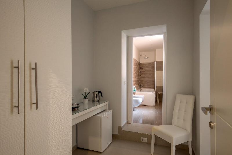 Borgognona Rooms - Oda