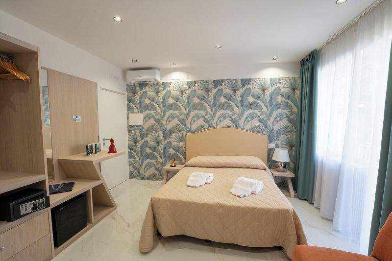 H. G. Boutique Toledo  Napoli Centro - Oda