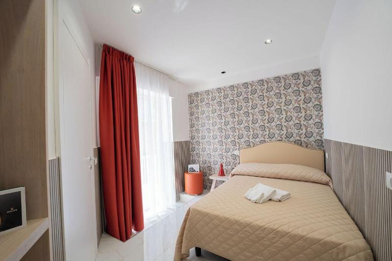 H. G. Boutique Toledo  Napoli Centro - Oda