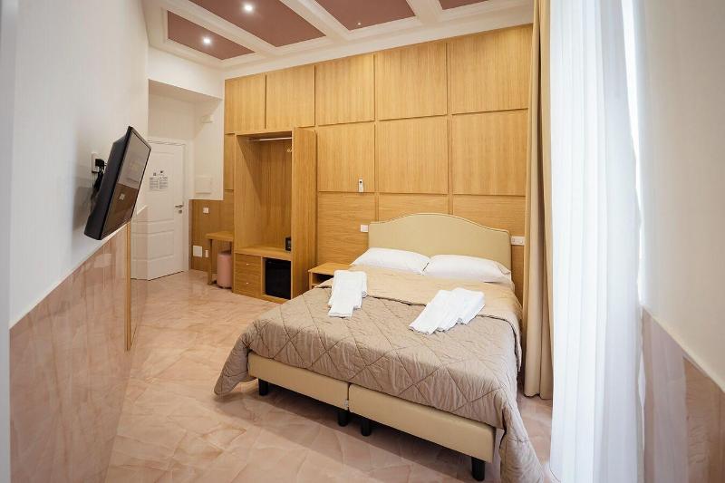 H. G. Boutique Toledo  Napoli Centro - Oda