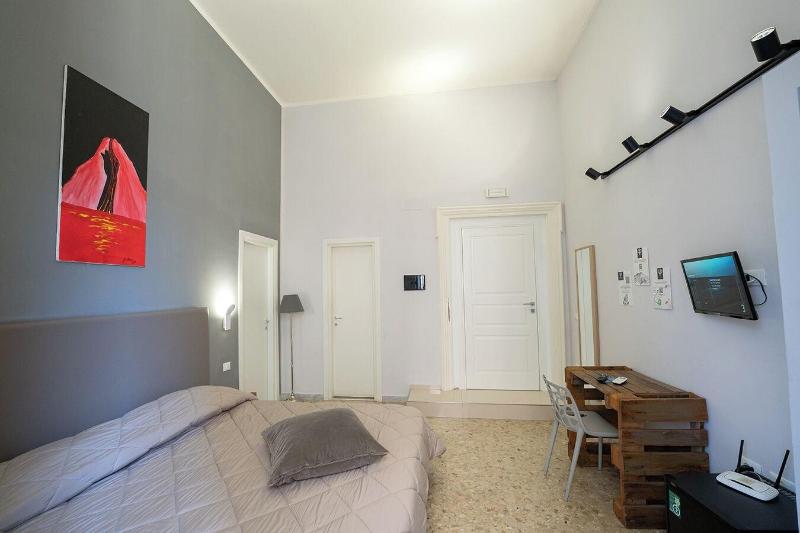 H. G. Boutique Toledo  Napoli Centro - Oda