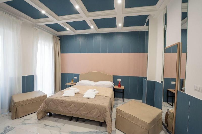 H. G. Boutique Toledo  Napoli Centro - Oda