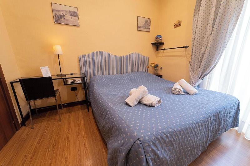 H. G. Boutique Toledo  Napoli Centro - Oda