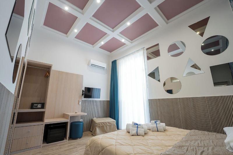H. G. Boutique Toledo  Napoli Centro - Oda