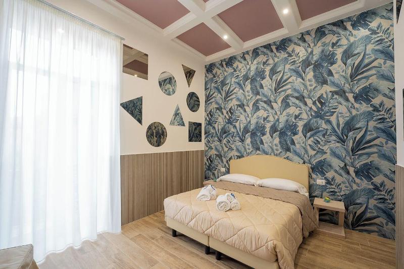 H. G. Boutique Toledo  Napoli Centro - Oda
