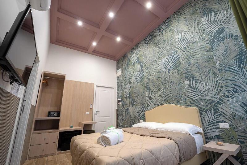 H. G. Boutique Toledo  Napoli Centro - Oda