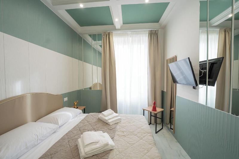 H. G. Boutique Toledo  Napoli Centro - Oda