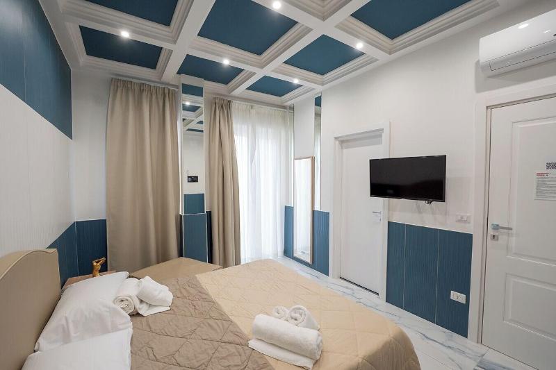 H. G. Boutique Toledo  Napoli Centro - Oda