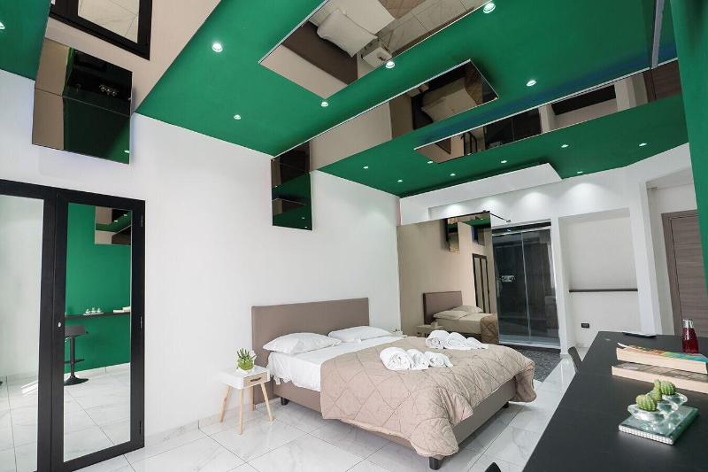 H. G. Boutique Toledo  Napoli Centro - Oda