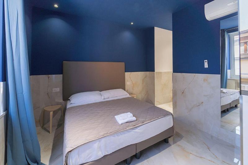H. G. Boutique Toledo  Napoli Centro - Oda