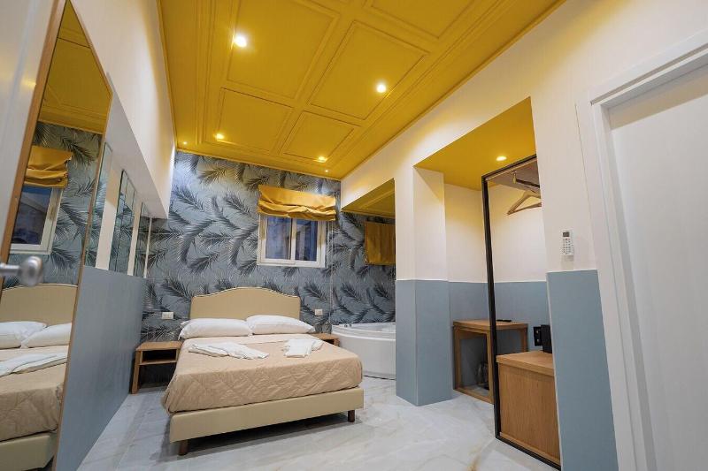 H. G. Boutique Toledo  Napoli Centro - Oda