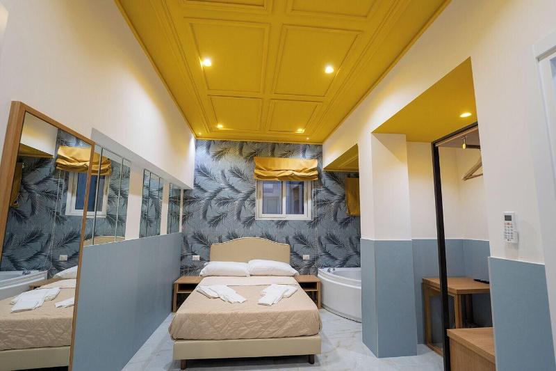 H. G. Boutique Toledo  Napoli Centro - Oda