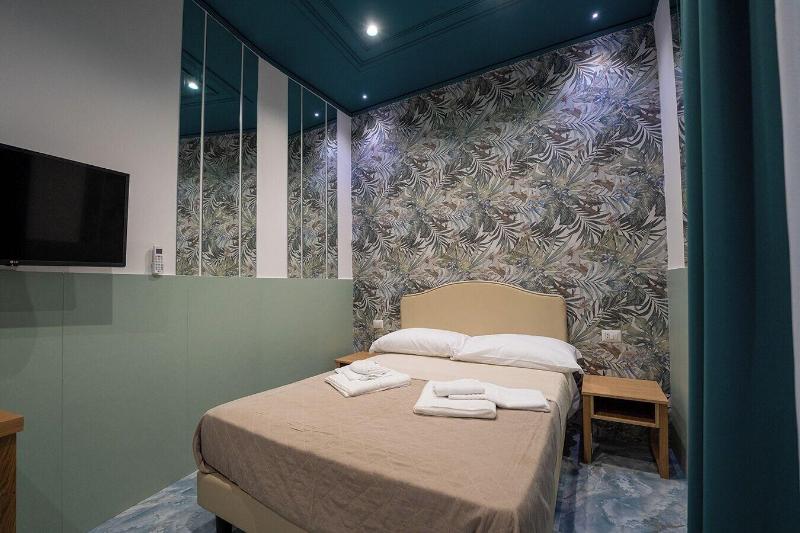 H. G. Boutique Toledo  Napoli Centro - Oda