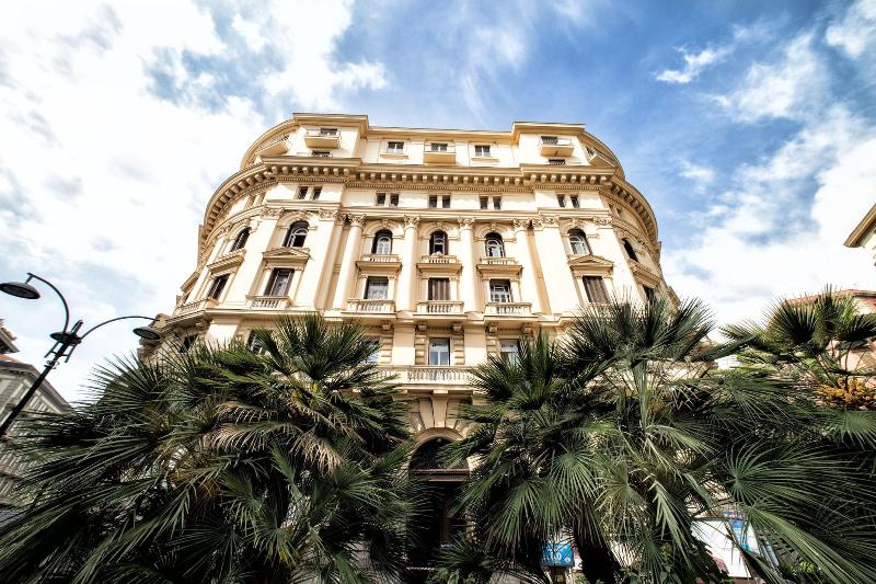 P.C. Boutique H. Napoli Centro - Genel