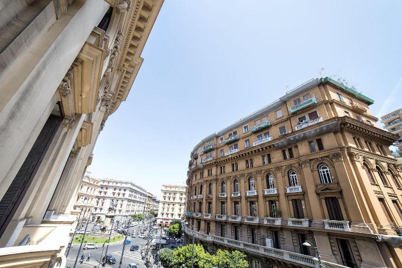 P.C. Boutique H. Napoli Centro - Genel
