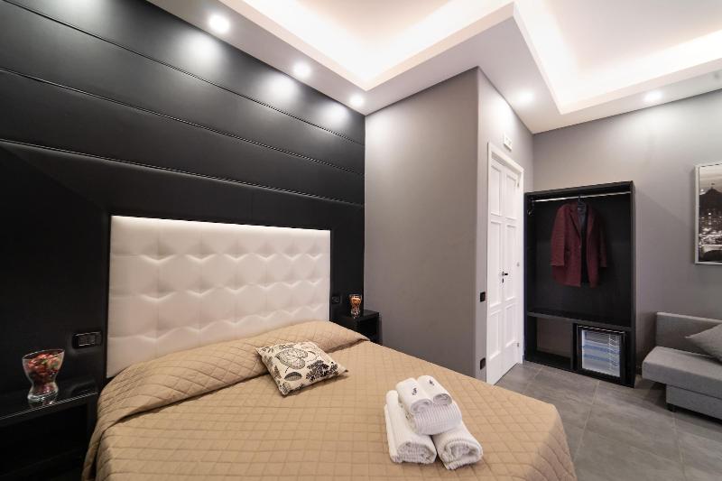 P.C. Boutique H. Napoli Centro - Oda