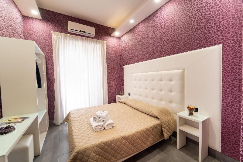 P.C. Boutique H. Napoli Centro - Oda