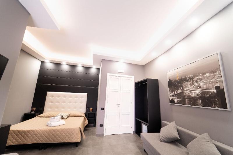 P.C. Boutique H. Napoli Centro - Oda
