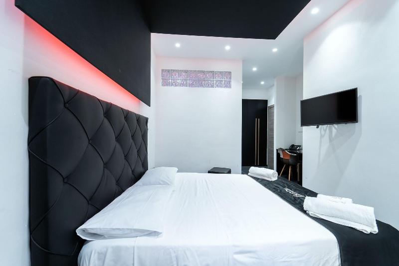 P.C. Boutique H. Napoli Centro - Oda