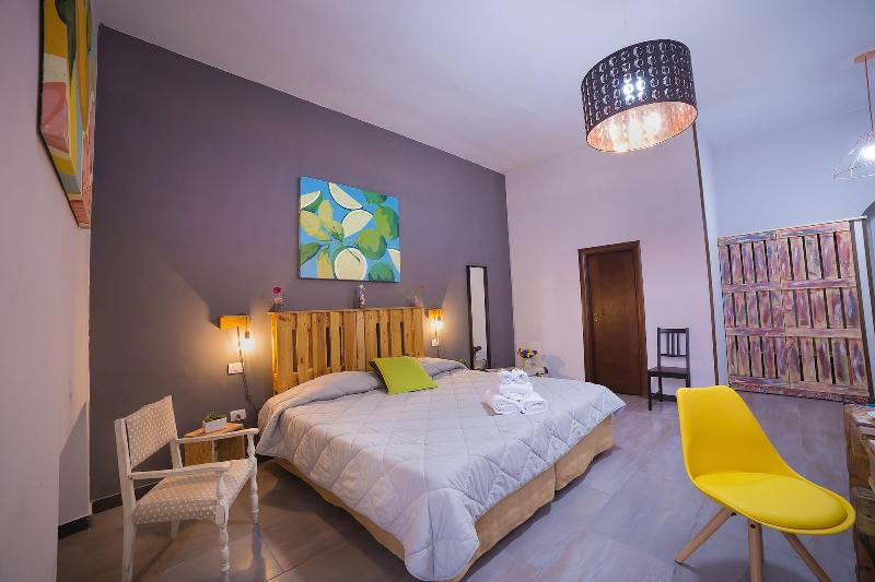 P.C. Boutique H. Napoli Centro - Oda