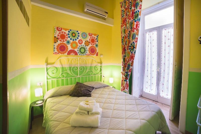 P.C. Boutique H. Napoli Centro - Oda