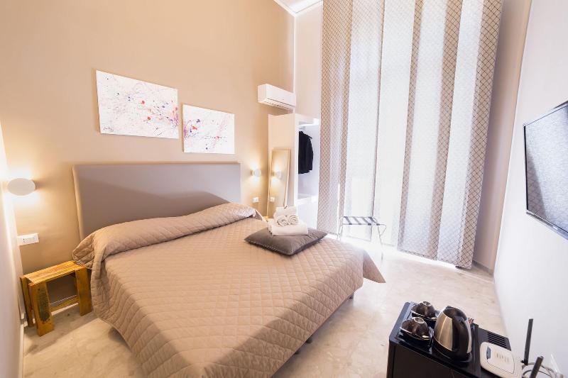 P.C. Boutique H. Napoli Centro - Oda