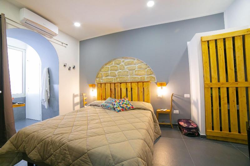 P.C. Boutique H. Napoli Centro - Oda
