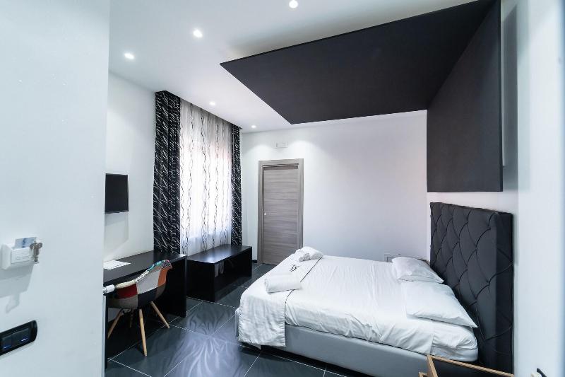 P.C. Boutique H. Napoli Centro - Oda