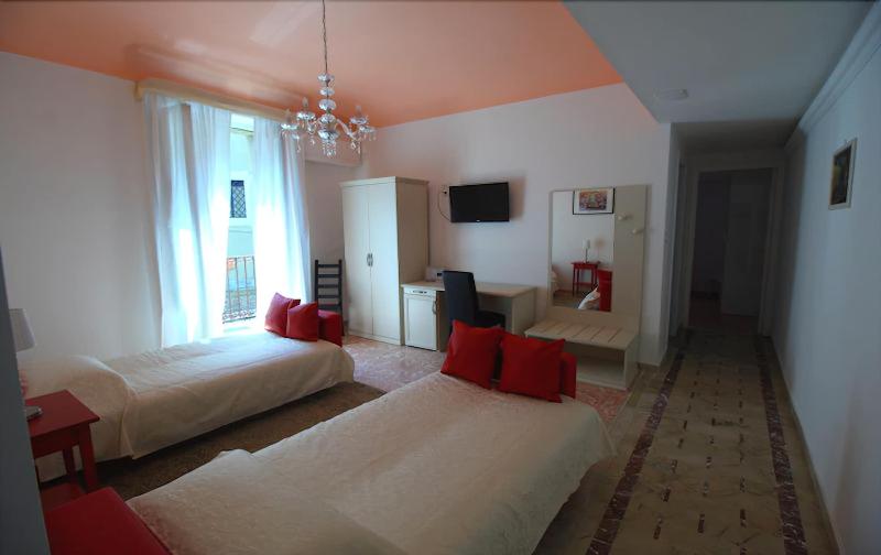 Gualtiero Camere E Suite - Oda