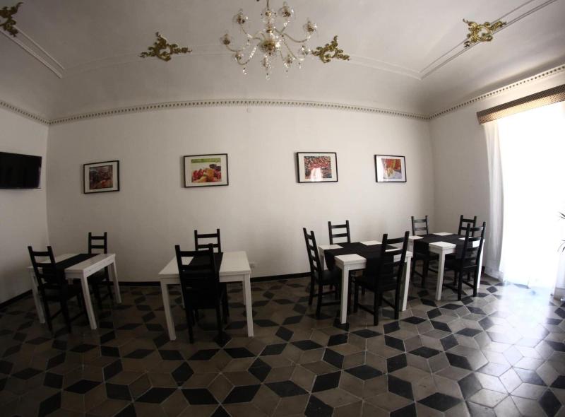 Gualtiero Camere E Suite - Restoran