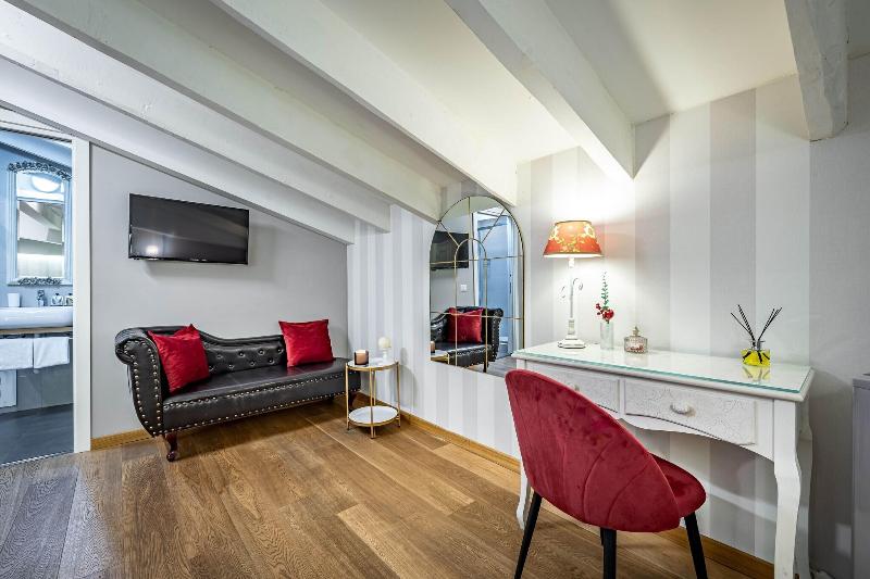 Antico Centro Suites - Oda