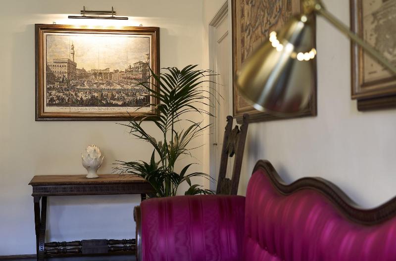 Peruzzi Urban Residences - Lobi