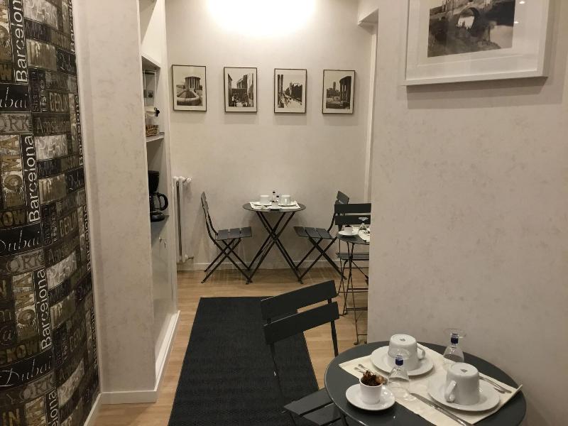 Le Fate Suites - Restoran