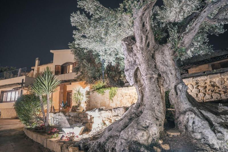 Villa La Lumia B&B Suites & Apartments - Genel