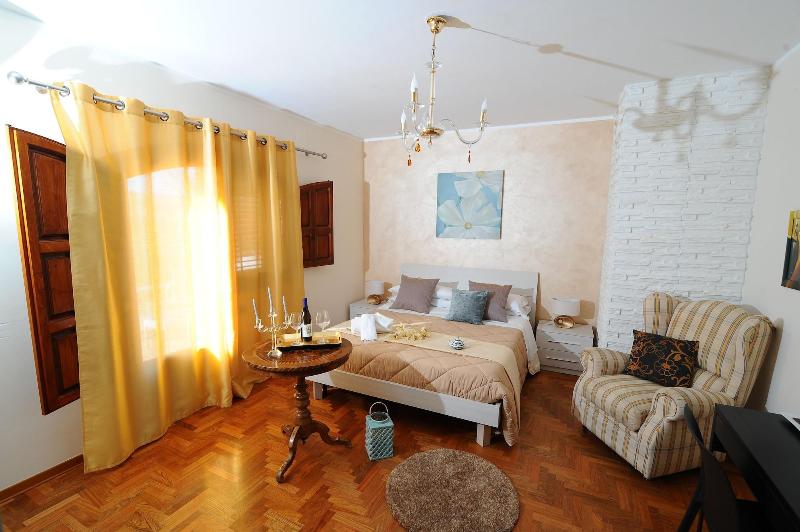 Villa La Lumia B&B Suites & Apartments - Oda