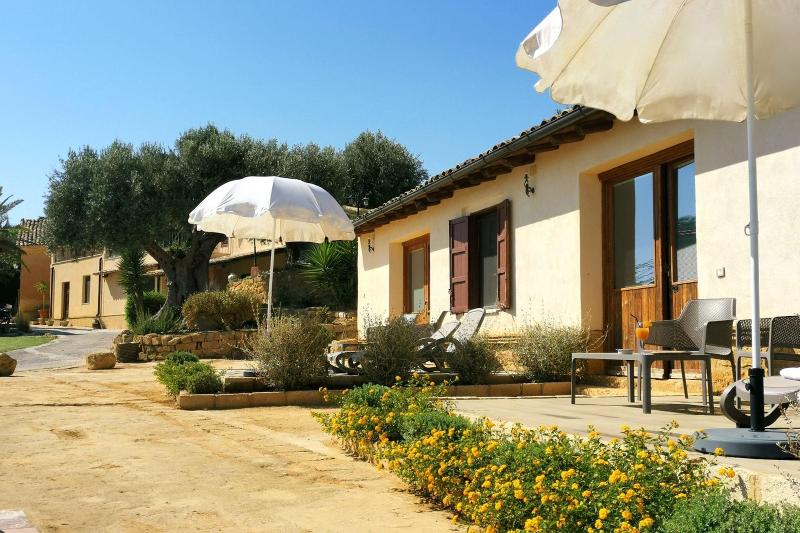 Villa La Lumia B&B Suites & Apartments - Oda