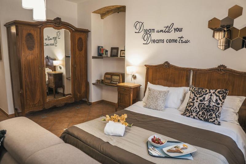 Villa La Lumia B&B Suites & Apartments - Oda