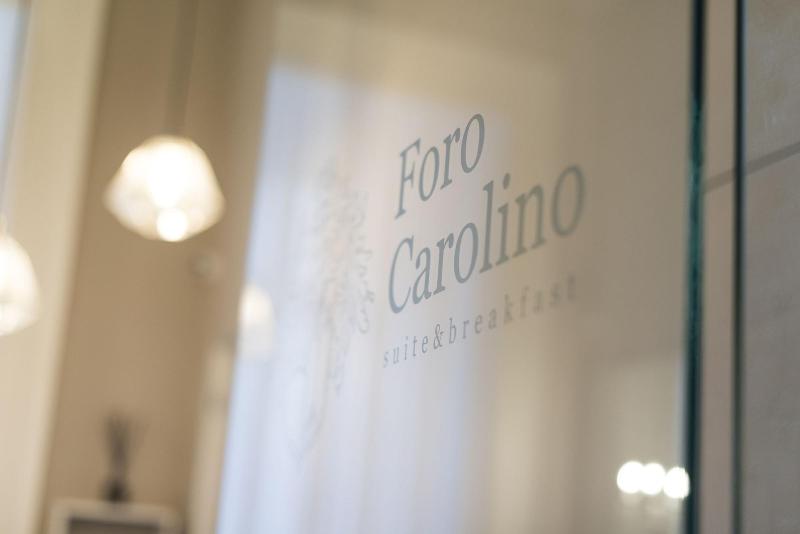 Foro Carolino - Lobi