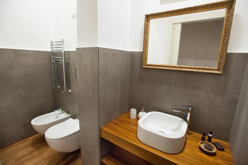 Naca Suite - Oda