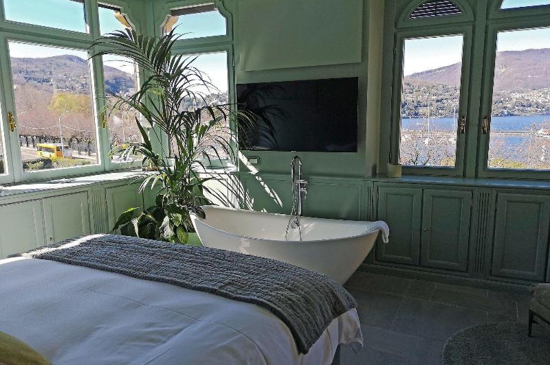 Bello! Lake Como Suites - Oda