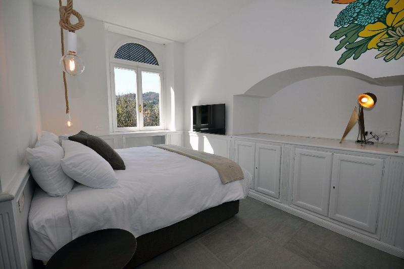 Bello! Lake Como Suites - Oda