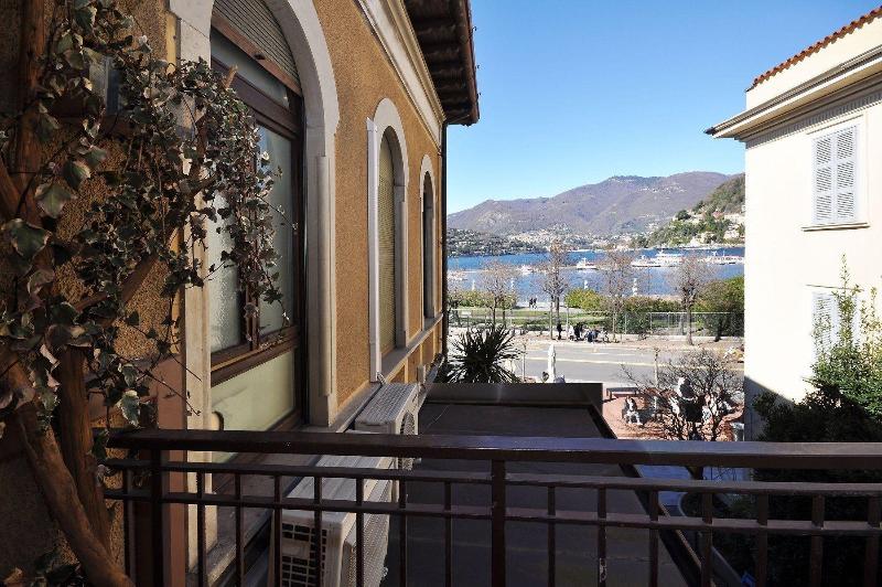 Bello! Lake Como Suites - Oda