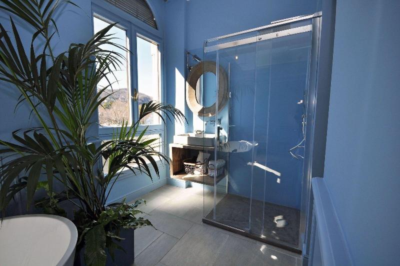 Bello! Lake Como Suites - Oda