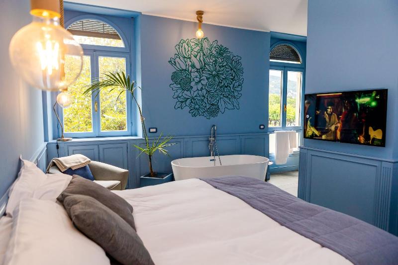 Bello! Lake Como Suites - Oda