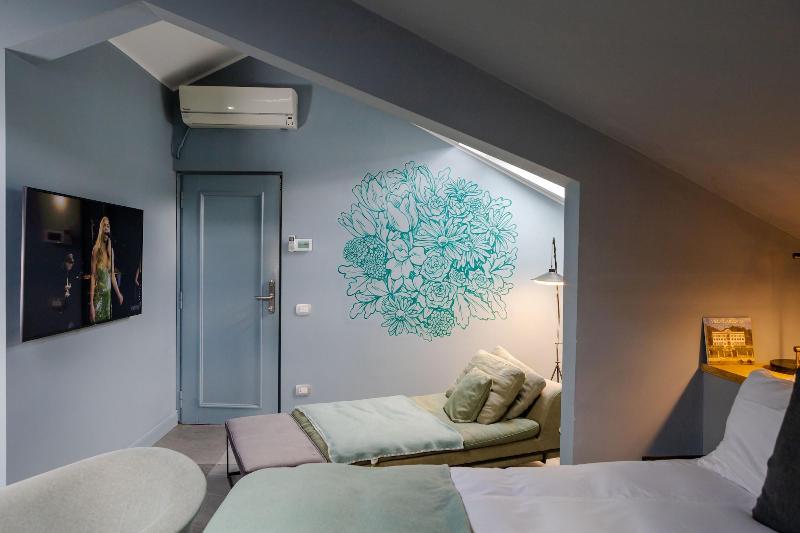 Bello! Lake Como Suites - Oda