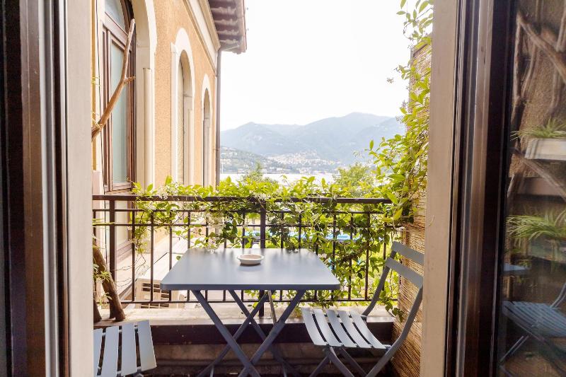 Bello! Lake Como Suites - Oda