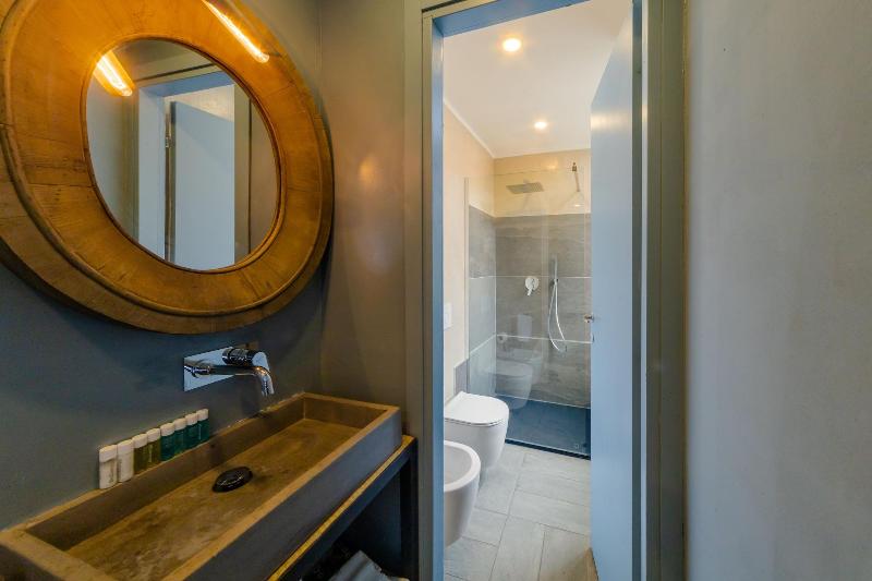 Bello! Lake Como Suites - Oda